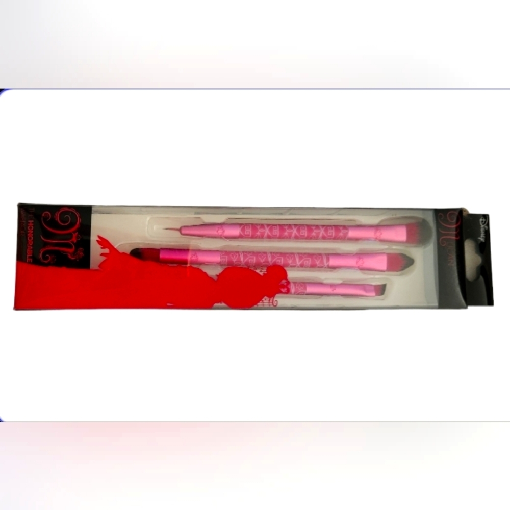 DISNEY Makeup Brushes - Picture 2 of 4